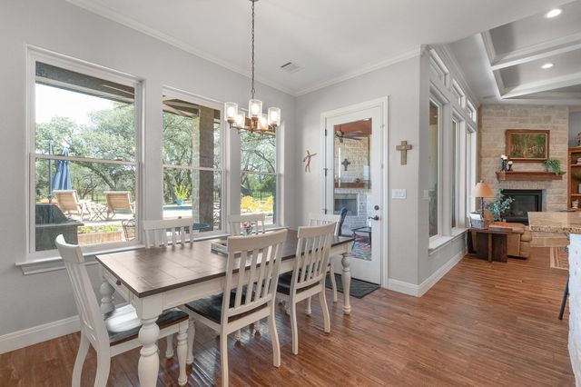 201 Brothers LN, Burnet, TX 78611