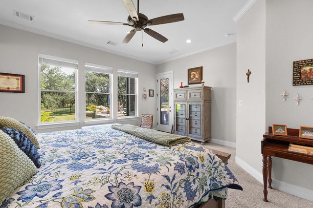 201 Brothers LN, Burnet, TX 78611