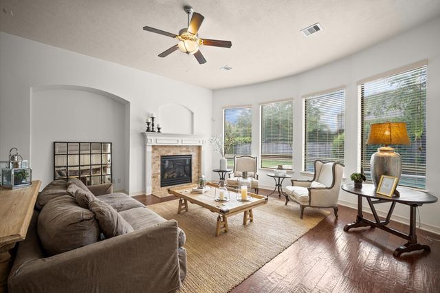 241 W Tupelo Green Circle, Spring, TX 77389