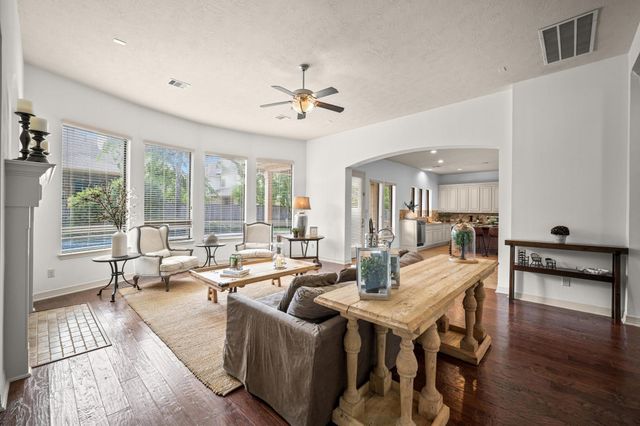 241 W Tupelo Green Circle, Spring, TX 77389