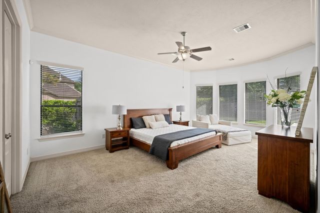 241 W Tupelo Green Circle, Spring, TX 77389