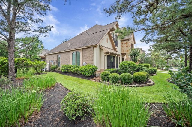 241 W Tupelo Green Circle, Spring, TX 77389