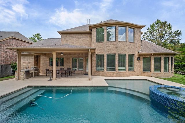 241 W Tupelo Green Circle, Spring, TX 77389