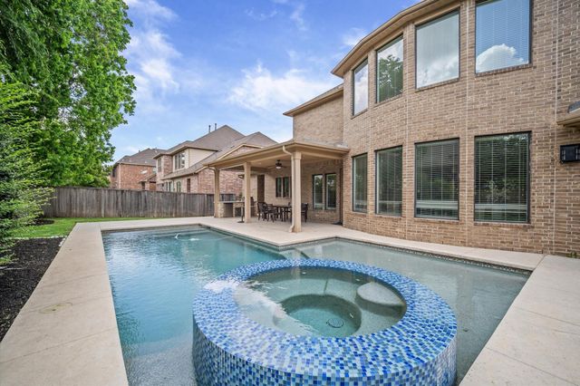 241 W Tupelo Green Circle, Spring, TX 77389
