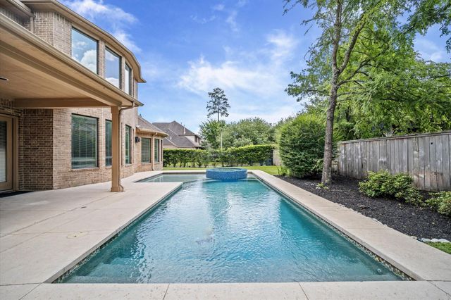 241 W Tupelo Green Circle, Spring, TX 77389