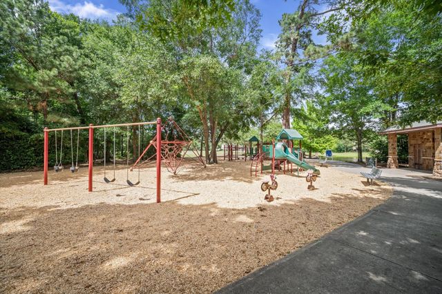 241 W Tupelo Green Circle, Spring, TX 77389