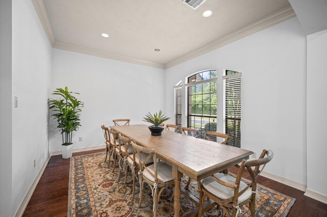 241 W Tupelo Green Circle, Spring, TX 77389