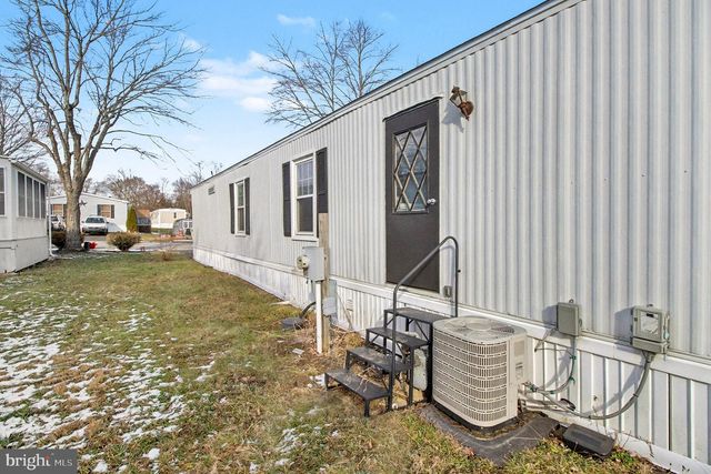 10 CHERRY LANE, Carlisle, PA 17015