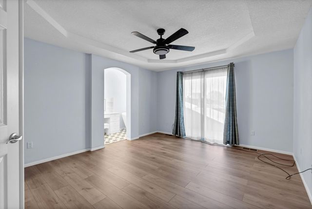 9215 Eiffel Avenue SW, Albuquerque, NM 87121