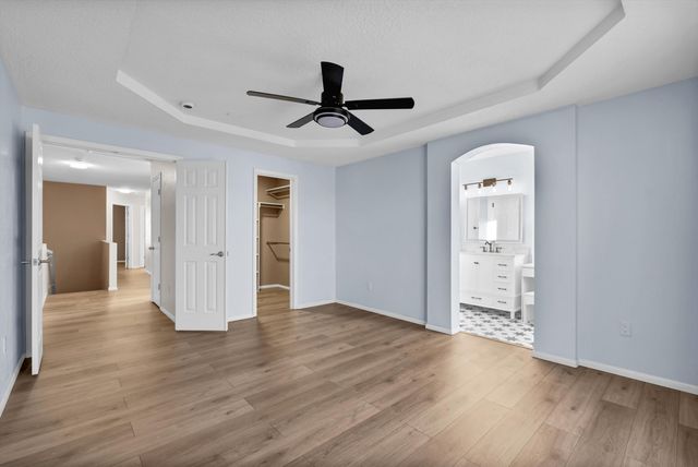 9215 Eiffel Avenue SW, Albuquerque, NM 87121