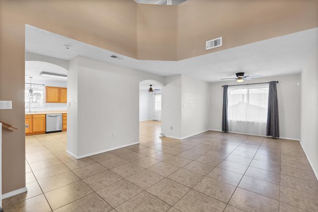 9215 Eiffel Avenue SW, Albuquerque, NM 87121