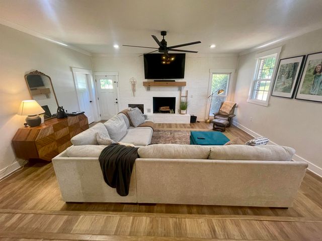 538 Burns Road, Spartanburg, SC 29307