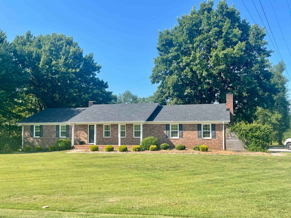 538 Burns Road, Spartanburg, SC 29307