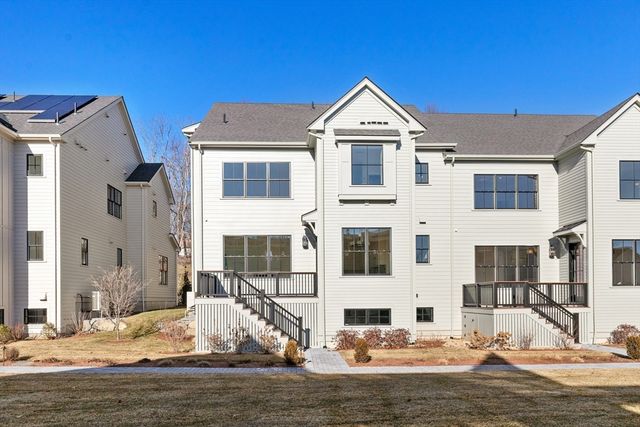 20 Common Court 20, Lexington, MA 02421