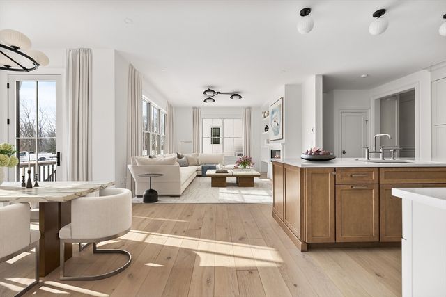 20 Common Court 20, Lexington, MA 02421