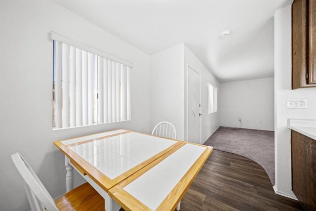 360 Calle Cazadero, Hemet, CA 92545