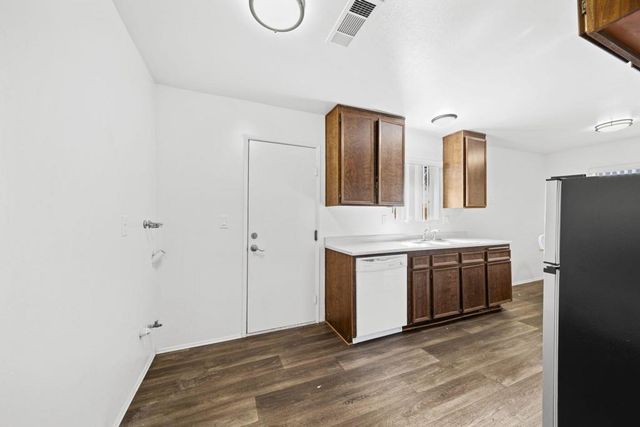 360 Calle Cazadero, Hemet, CA 92545