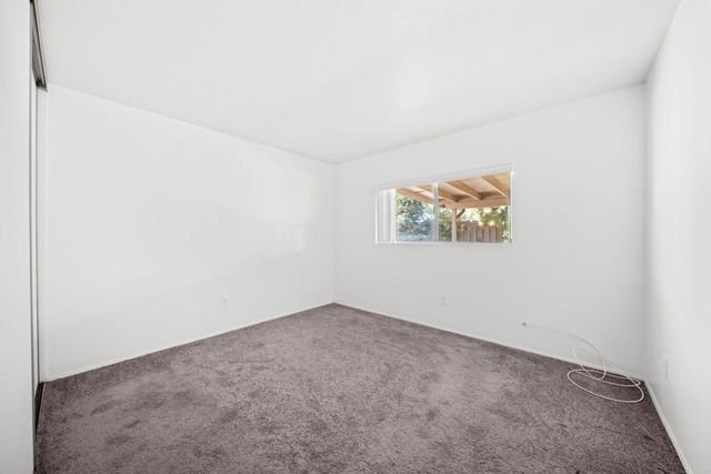 360 Calle Cazadero, Hemet, CA 92545