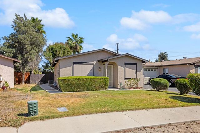 360 Calle Cazadero, Hemet, CA 92545