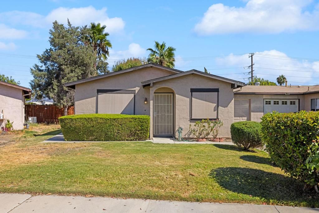 360 Calle Cazadero, Hemet, CA 92545