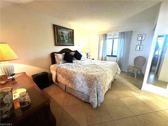1085 Bald Eagle DR B404, Marco Island, FL 34145