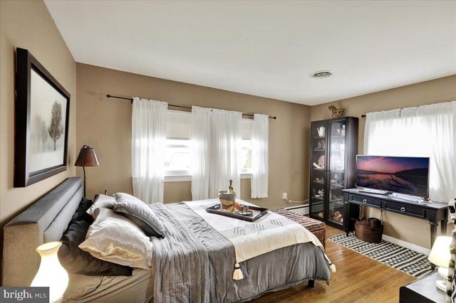 231 BECKLEY ST, Wernersville, PA 19565
