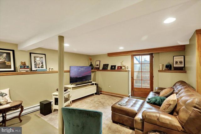 231 BECKLEY ST, Wernersville, PA 19565