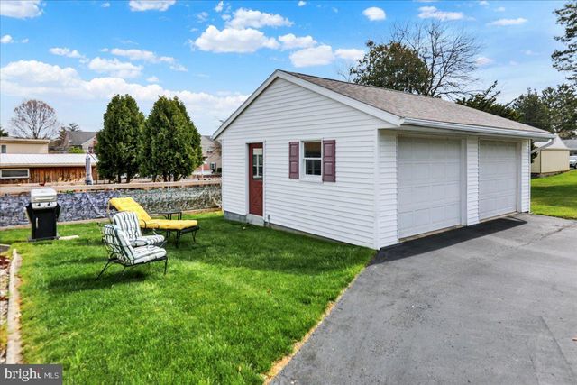 231 BECKLEY ST, Wernersville, PA 19565