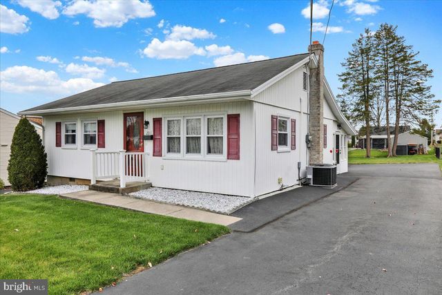 231 BECKLEY ST, Wernersville, PA 19565