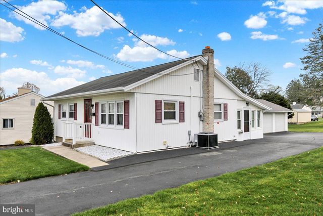 231 BECKLEY ST, Wernersville, PA 19565