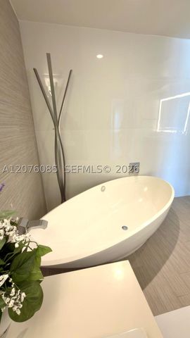 330 Sunny Isles Blvd 5-1001, Sunny Isles Beach, FL 33160