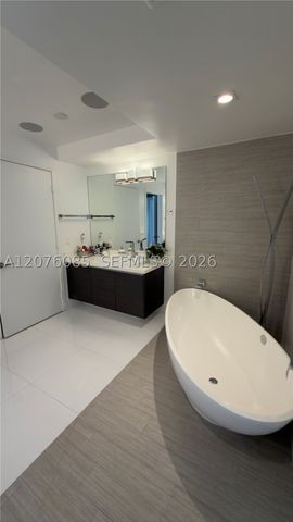 330 Sunny Isles Blvd 5-1001, Sunny Isles Beach, FL 33160
