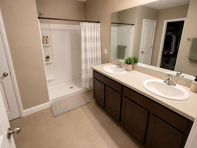 8208 HARWICH PORT LANE, Gibsonton, FL 33534