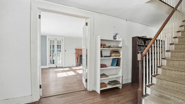 256 E Main Street, Westhampton Beach, NY 11978