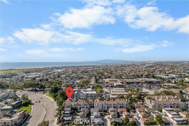 4561 Warner 203, Huntington Beach, CA 92649