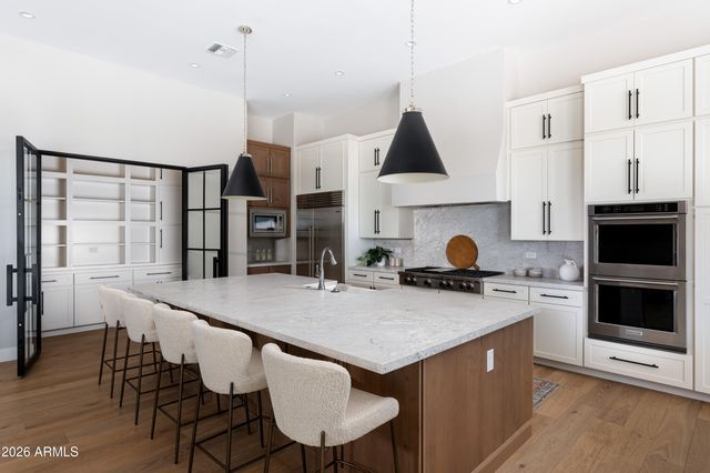 34018 N 7th Street, Phoenix, AZ 85085