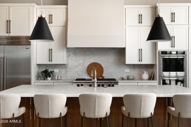 34018 N 7th Street, Phoenix, AZ 85085