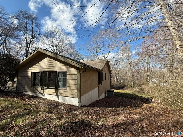 110 Town Woods Road, Lyme, CT 06371