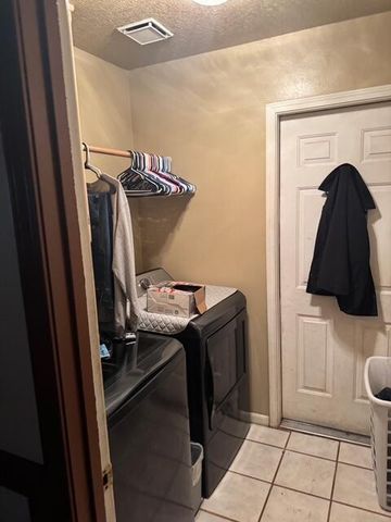 1732 Tierra Del Oso Drive NW, Albuquerque, NM 87120