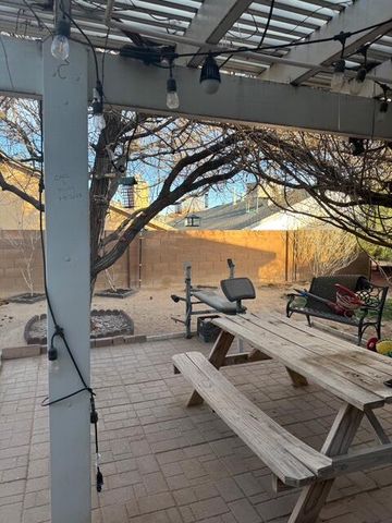 1732 Tierra Del Oso Drive NW, Albuquerque, NM 87120