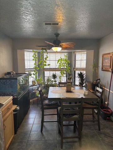 1732 Tierra Del Oso Drive NW, Albuquerque, NM 87120
