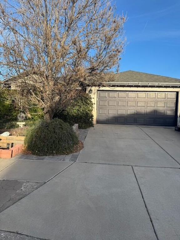 1732 Tierra Del Oso Drive NW, Albuquerque, NM 87120