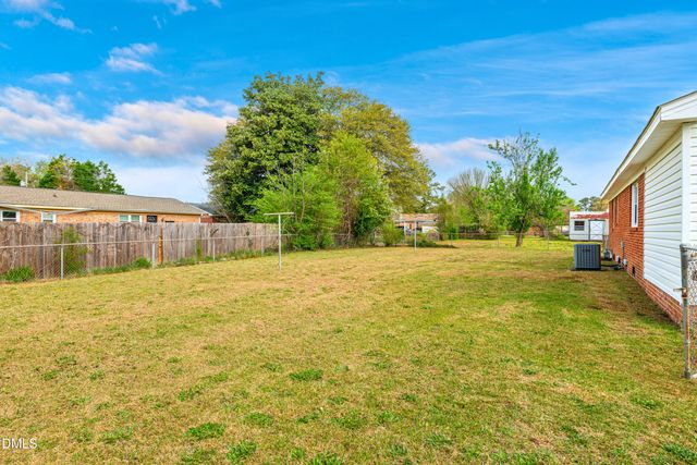 6203 Lynette Circle, Fayetteville, NC 28314