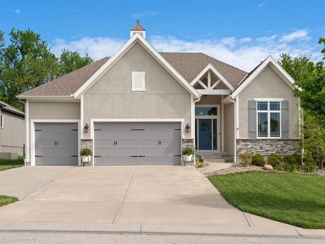 20534 W 113th Street, Olathe, KS 66061