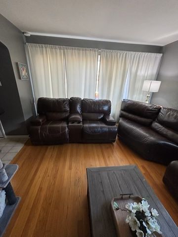 6204 35th Street, Berwyn, IL 60402