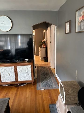 6204 35th Street, Berwyn, IL 60402