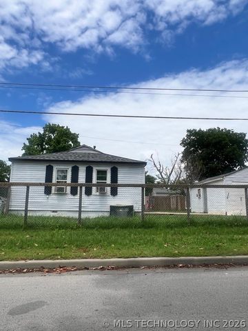 1303 N Urbana Avenue, Tulsa, OK 74115