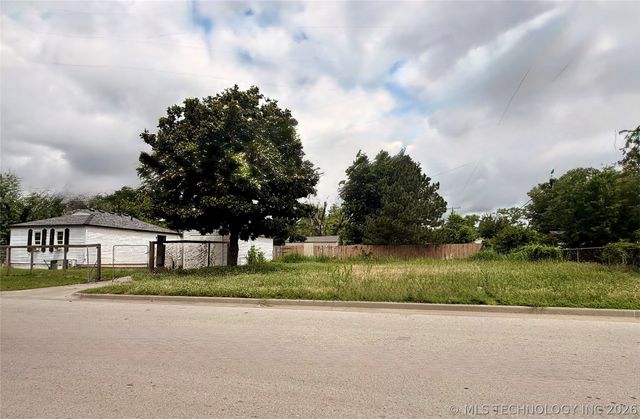 1303 N Urbana Avenue, Tulsa, OK 74115