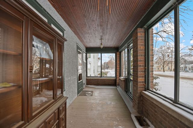 521 2nd Street NW, Faribault, MN 55021