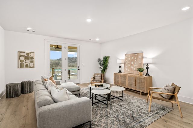 5524 Acre Trail, Thompsons Station, TN 37179